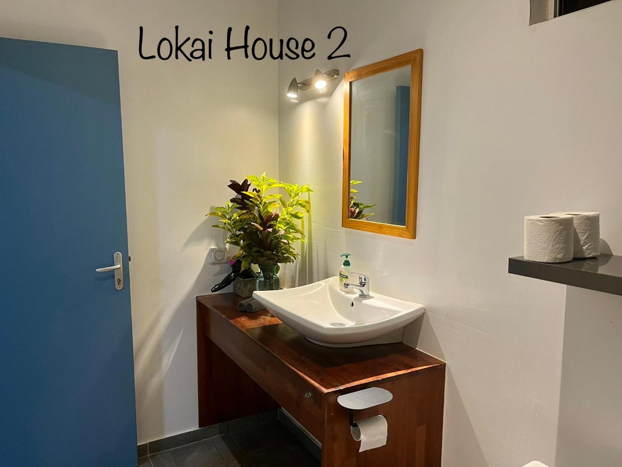Lokai House Guest house